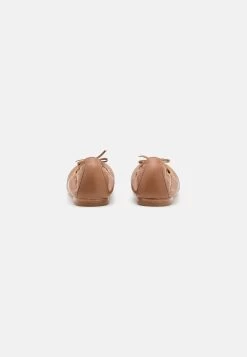 Pier One Leather - Ballerines - Cognac 11 Pier One Leather - Ballerines - Cognac -Pier One Boutique 0917b16973334ac3a046d1e114212bd0