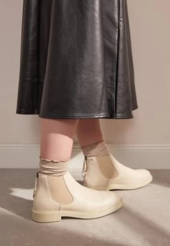 Devant -Pier One Boutique 165bd93ff9fe4da780fa83f7541bf6a5