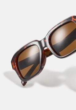 Pier One Unisex - Lunettes De Soleil - Black -Pier One Boutique 1805d51941d84c3b9cd65a361bd6f258