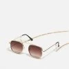 Pier One With Chain Set Unisex - Lunettes De Soleil - Brown 1 Pier One With Chain Set Unisex - Lunettes De Soleil - Brown -Pier One Boutique 36d61b1386194bb5a676633099d483d4