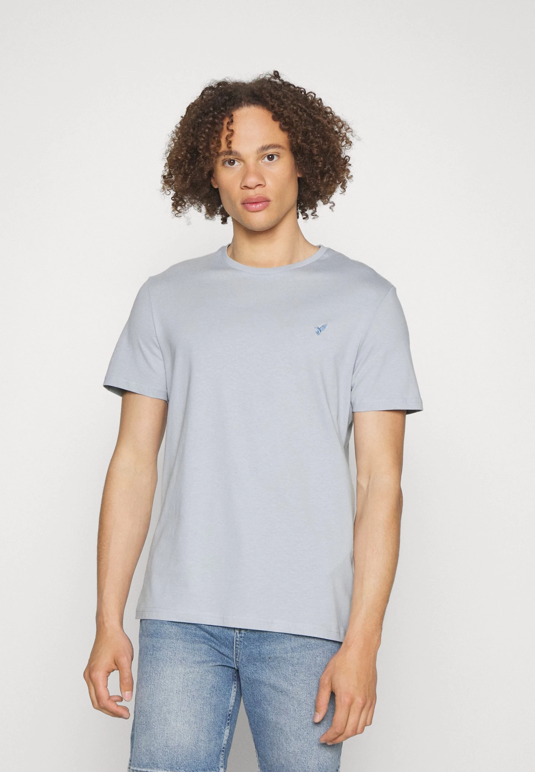 Pier One Unisex 5 Pack - T-Shirt Basique - Light Blue/Purple/White 6 Pier One Unisex 5 Pack - T-Shirt Basique - Light Blue/Purple/White – Image 4