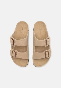 Pier One Leather Unisex - Chaussons - Beige 11 Pier One Leather Unisex - Chaussons - Beige -Pier One Boutique 658db7c748df48419a27fd940a9ac1ce