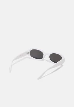 Pier One Unisex - Lunettes De Soleil - White 6 Pier One Unisex - Lunettes De Soleil - White -Pier One Boutique b418f3842f394ab6920b9894c49d43e9