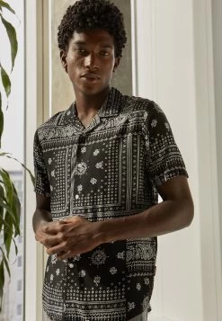 Pier One Unisex - Chemise - Black -Pier One Boutique f1f41040afc04553bf31d58a923943f8