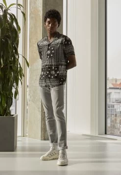 Pier One Unisex - Chemise - Black