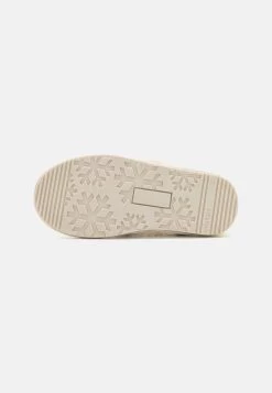 Pier One Chaussons - White -Pier One Boutique fbe16b0415b84600b5eb58f6c8fd6c12